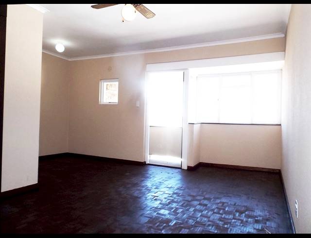 1 bed property to rent in ROSEBANK